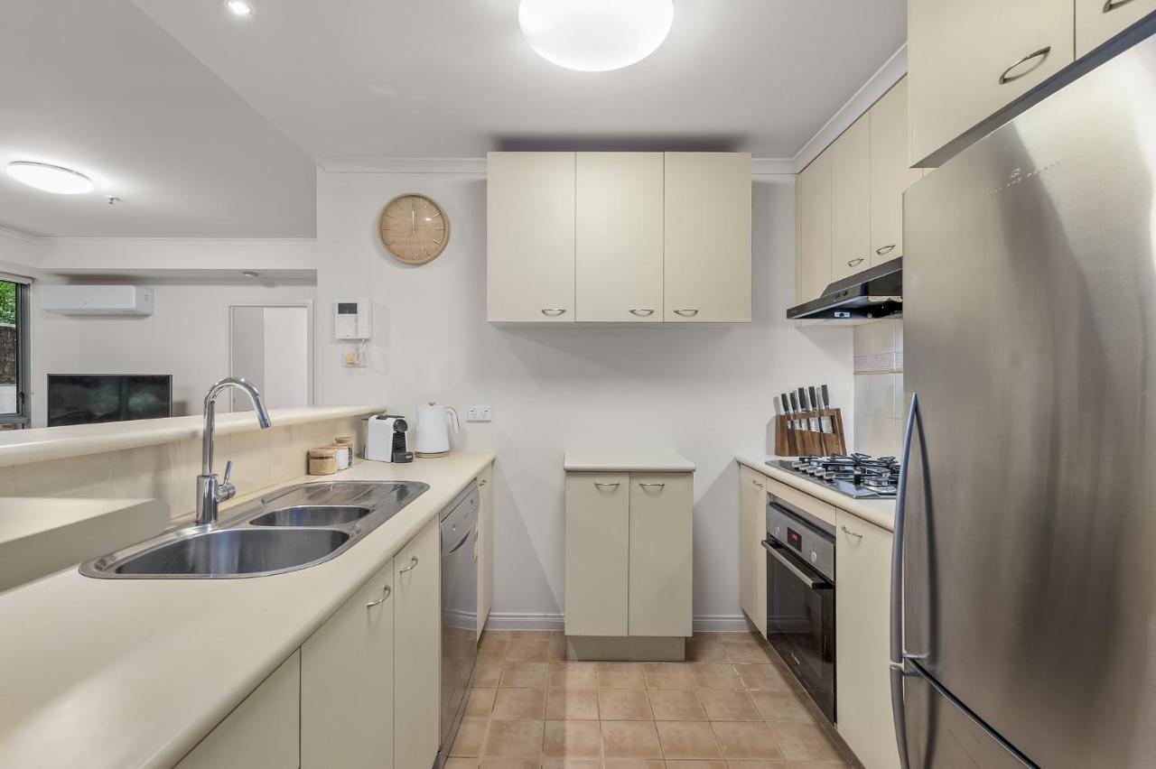 Exclusive - Southbank Tower * Melbourne